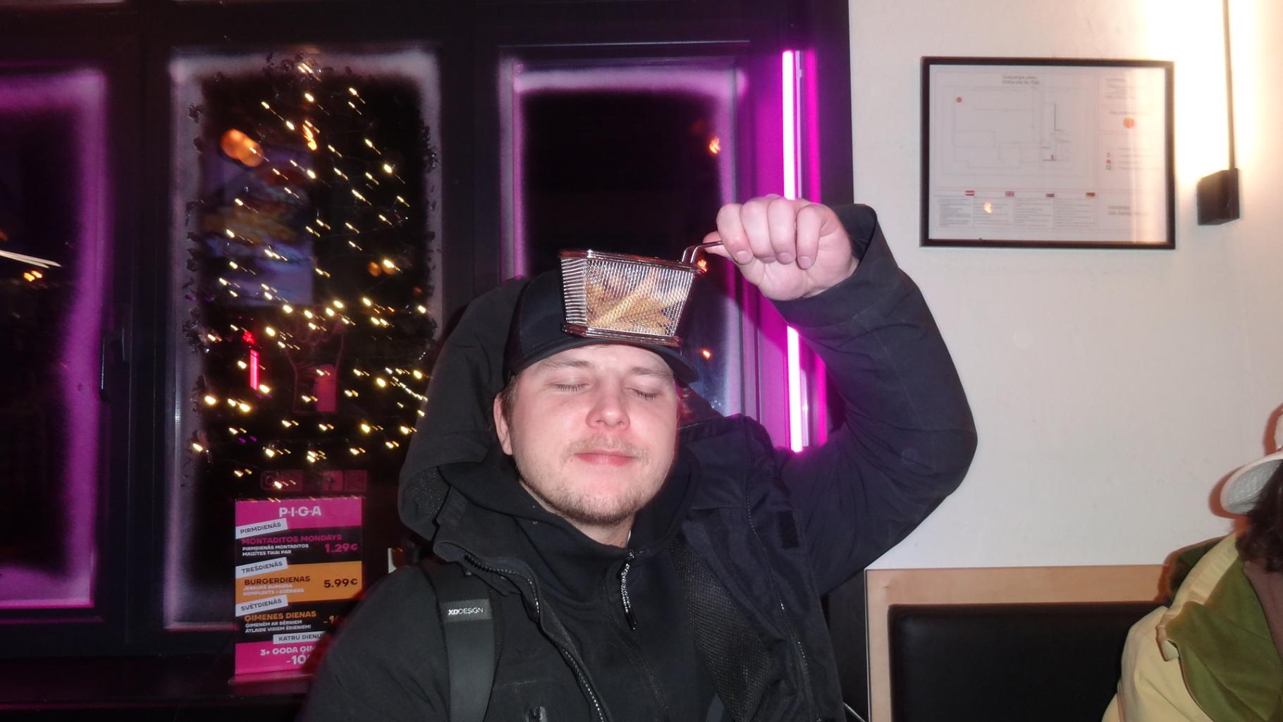 Baranova_Kļaviņa_Muktupāvela_Ūdris_Tamane_Nakts dzīve_portrets 21.JPG